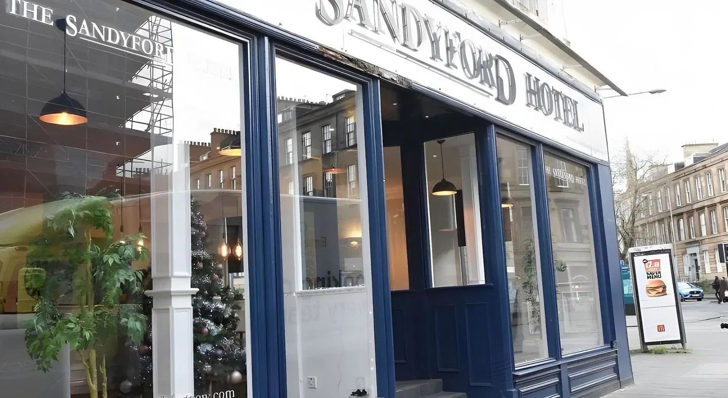Sandyford Hotel EXTERIOR