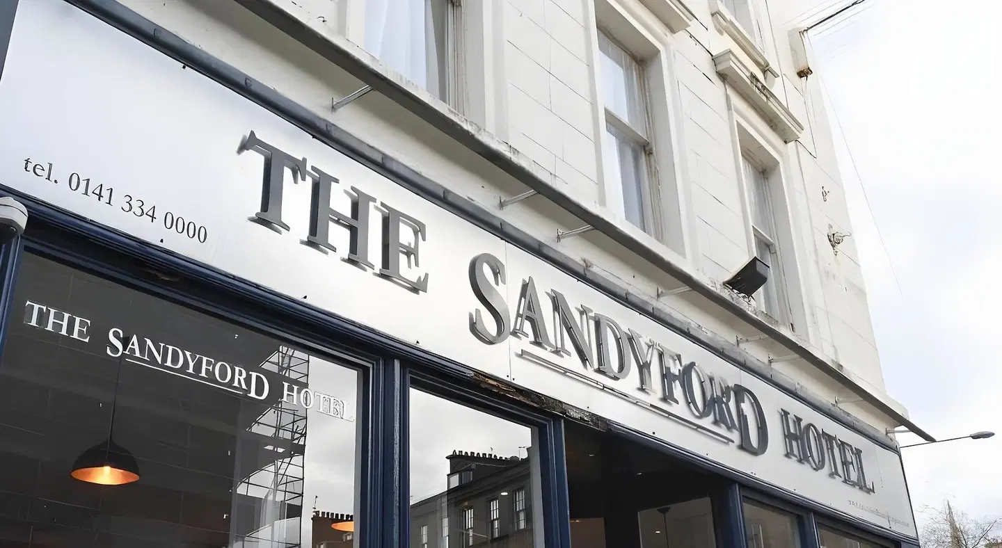 Sandyford Hotel EXTERIOR
