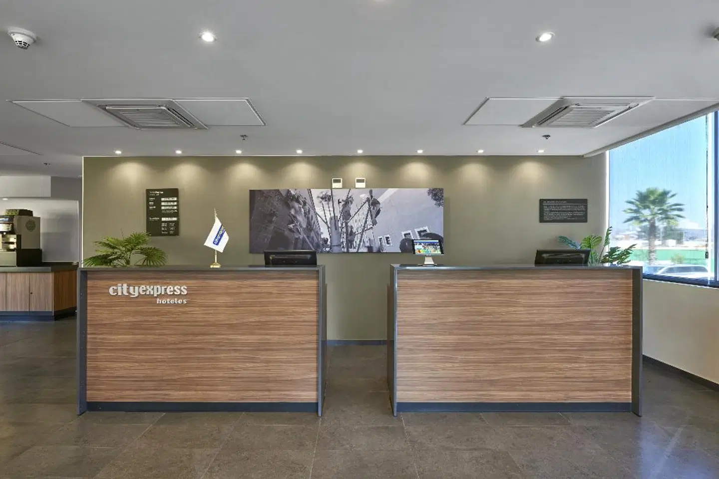 City Express Querétaro LOUNGE_LOBBY
