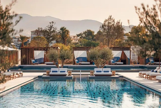 One&Only Aesthesis OUTDOOR_POOL