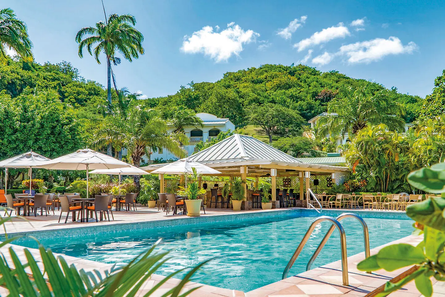 Blue Horizons Garden Resort OUTDOOR_POOL