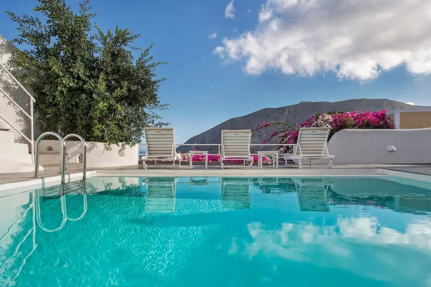 White Cave Private Villa OUTDOOR_POOL