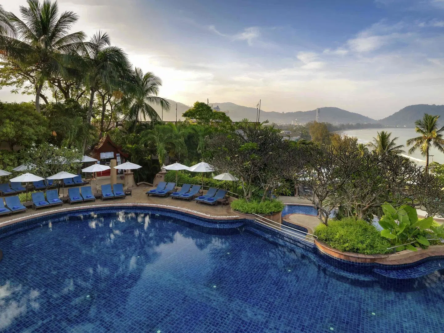 Novotel Phuket Resort Hotel OUTDOOR_POOL