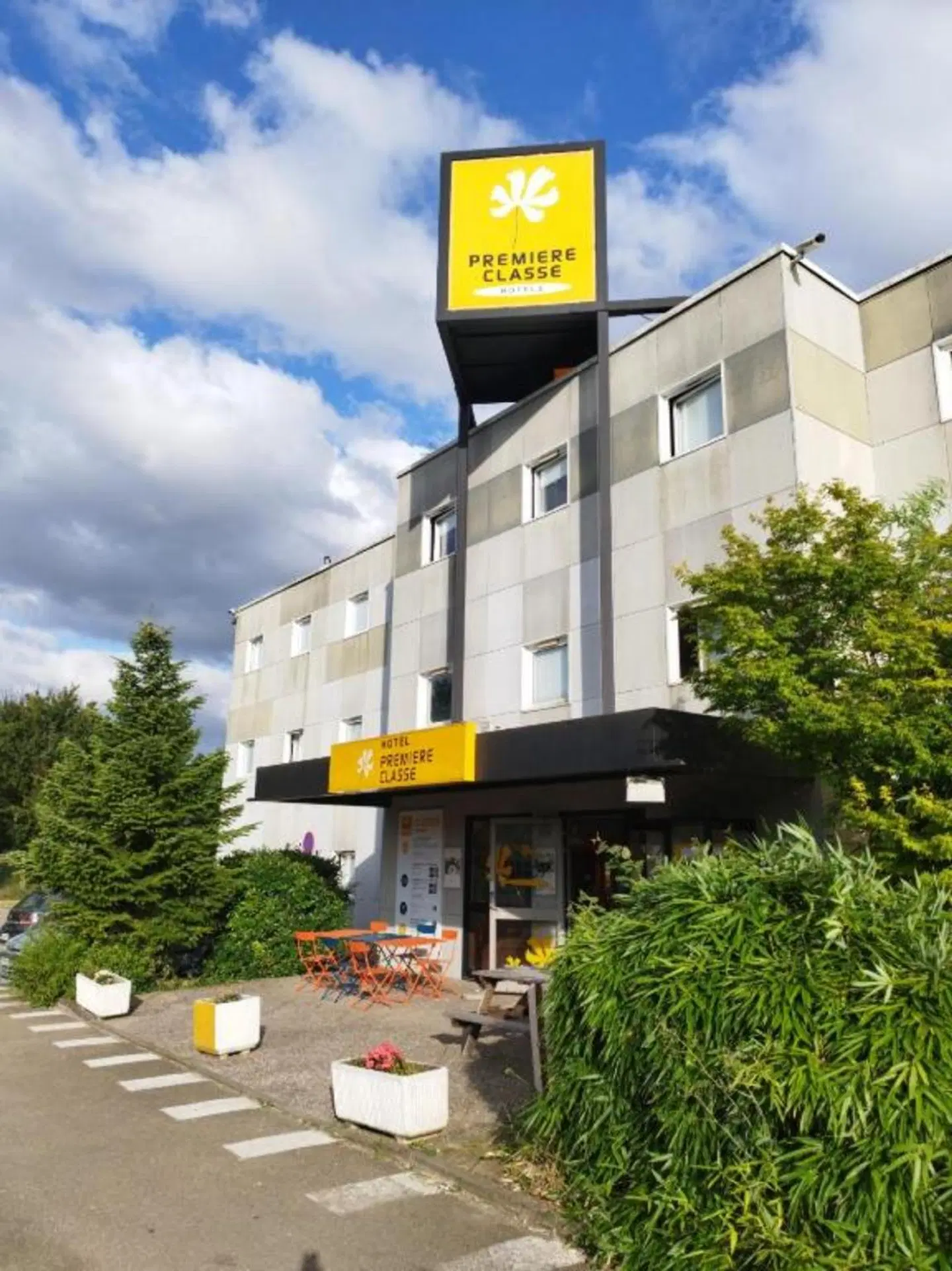 Premiere Classe Troyes Sud - Parc St Thibault EXTERIOR