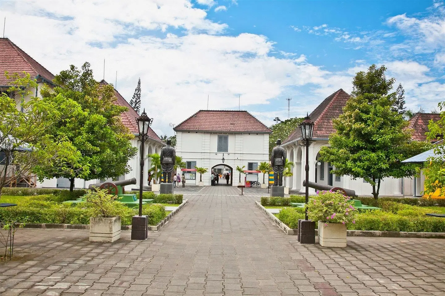 Tjiptorini Jaya Hotel EXTERIOR