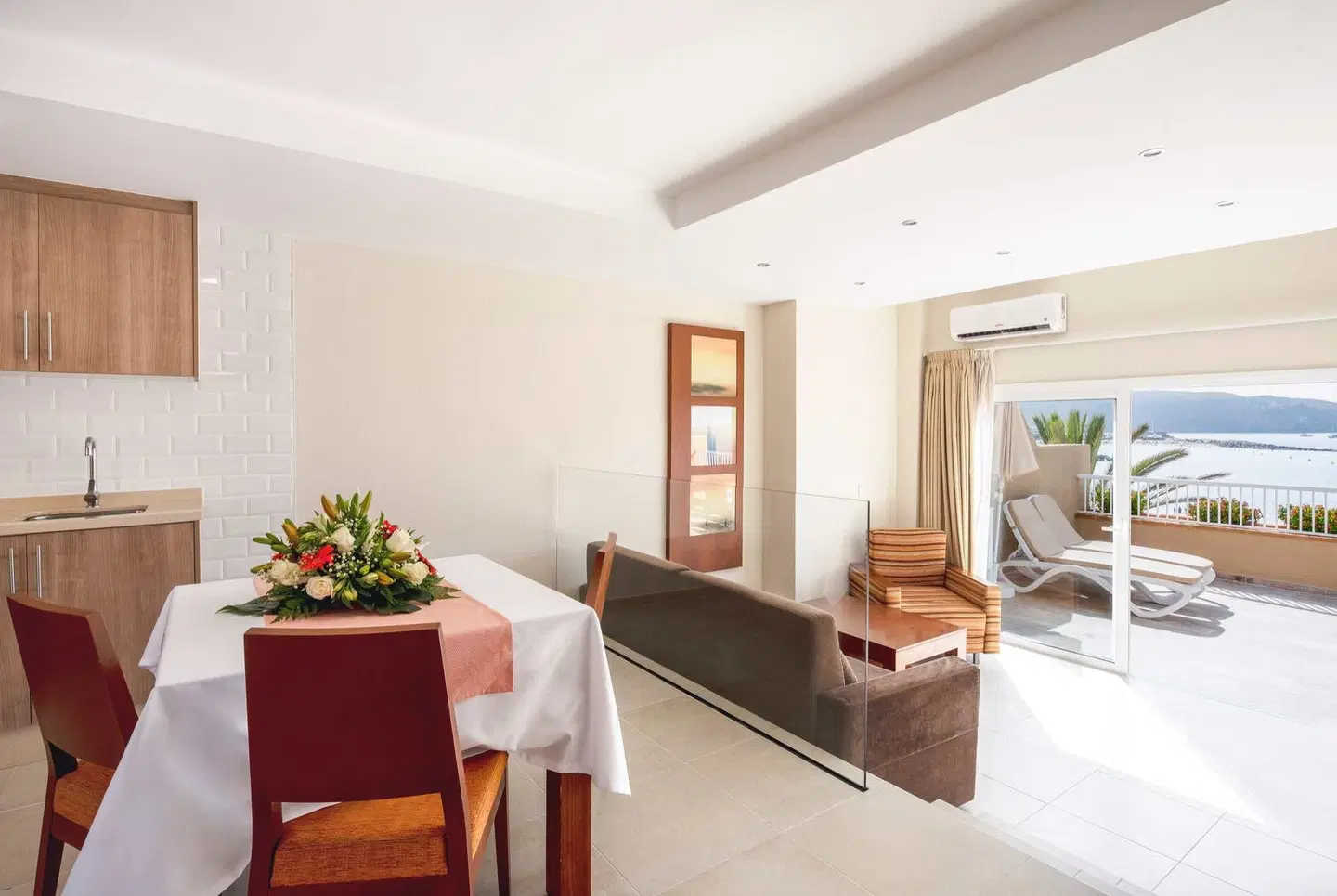 Vista Sur App. ROOM_EXAMPLE