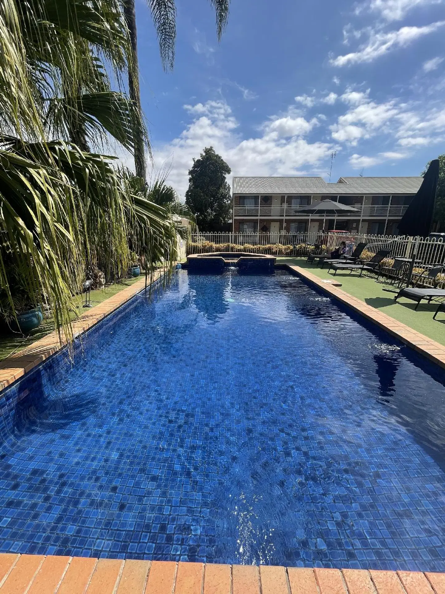 Paddlewheel Motel OUTDOOR_POOL
