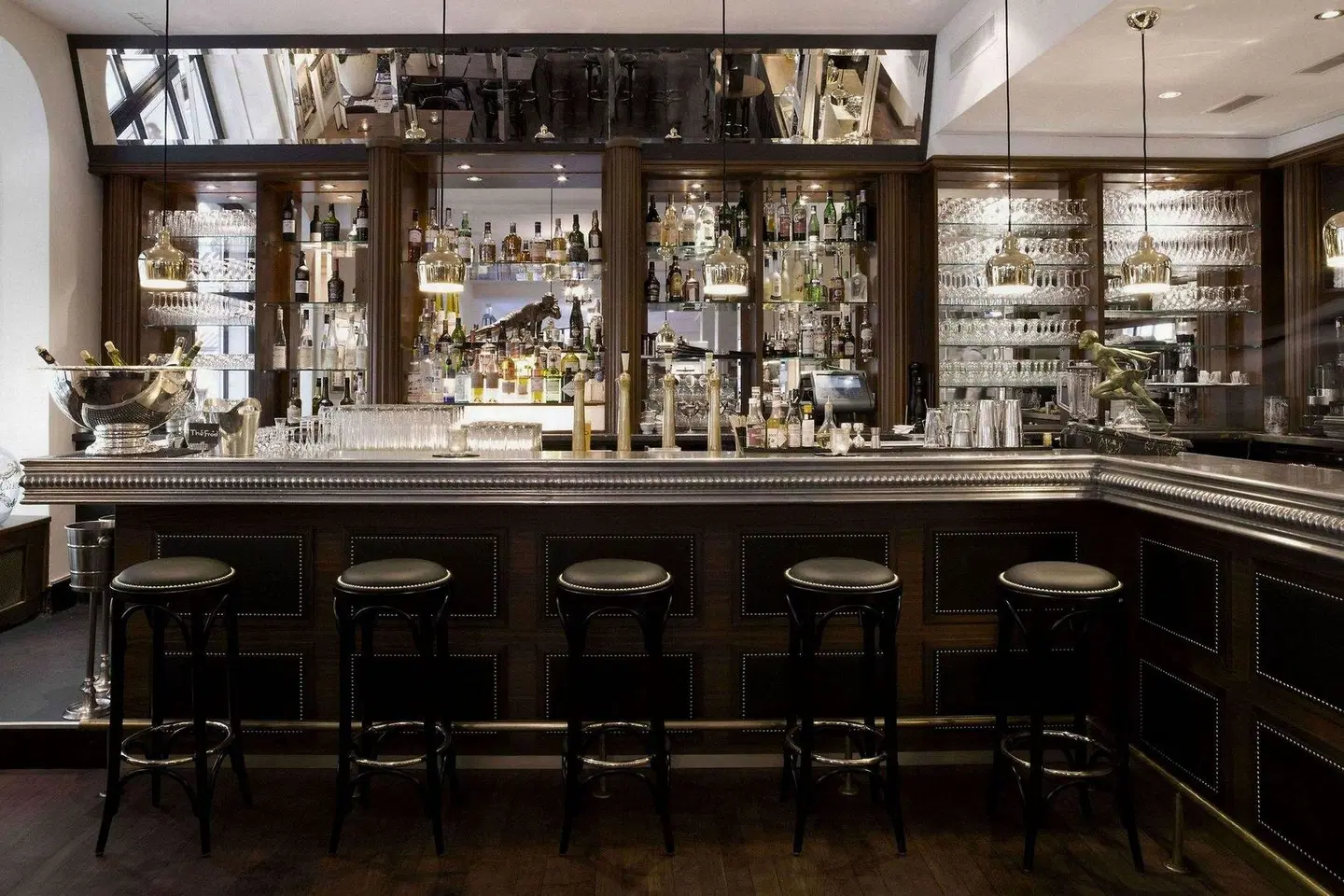 Europe Bar