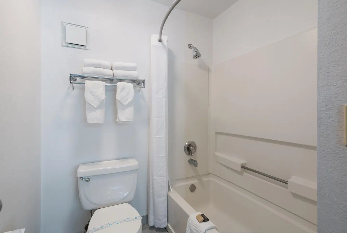 Red Lion Inn & Suites Kennewick Tri-Cities Badezimmer