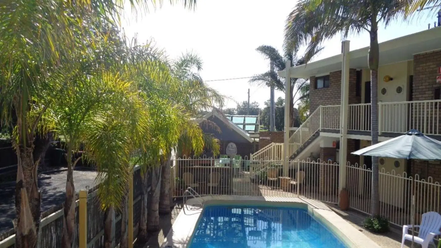 Abel Tasman Waterfront Motel OUTDOOR_POOL