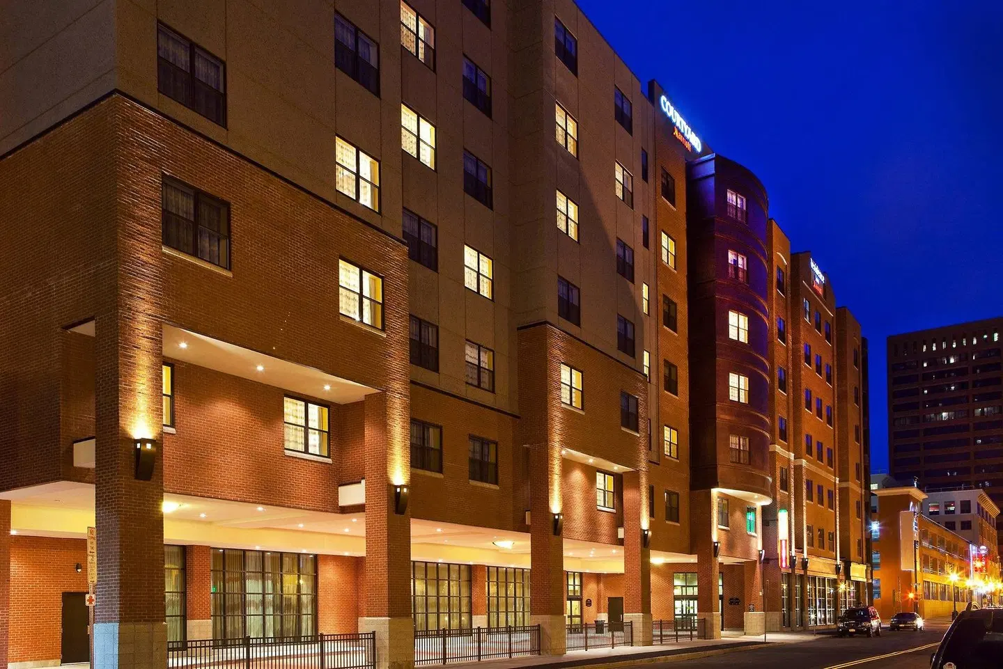 Courtyard by Marriott Syracuse Downtown at Armory Square EXTERIOR