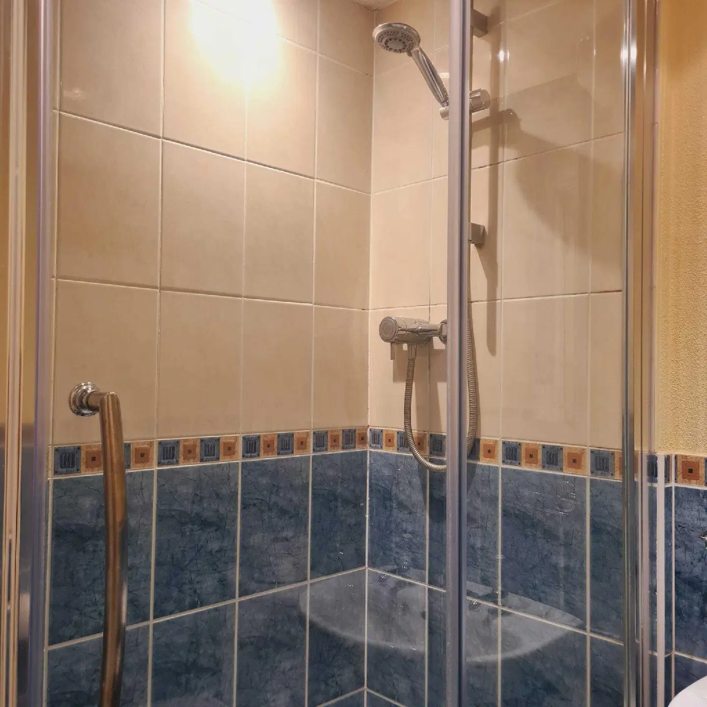 The George & Horn - RelaxInnz Badezimmer