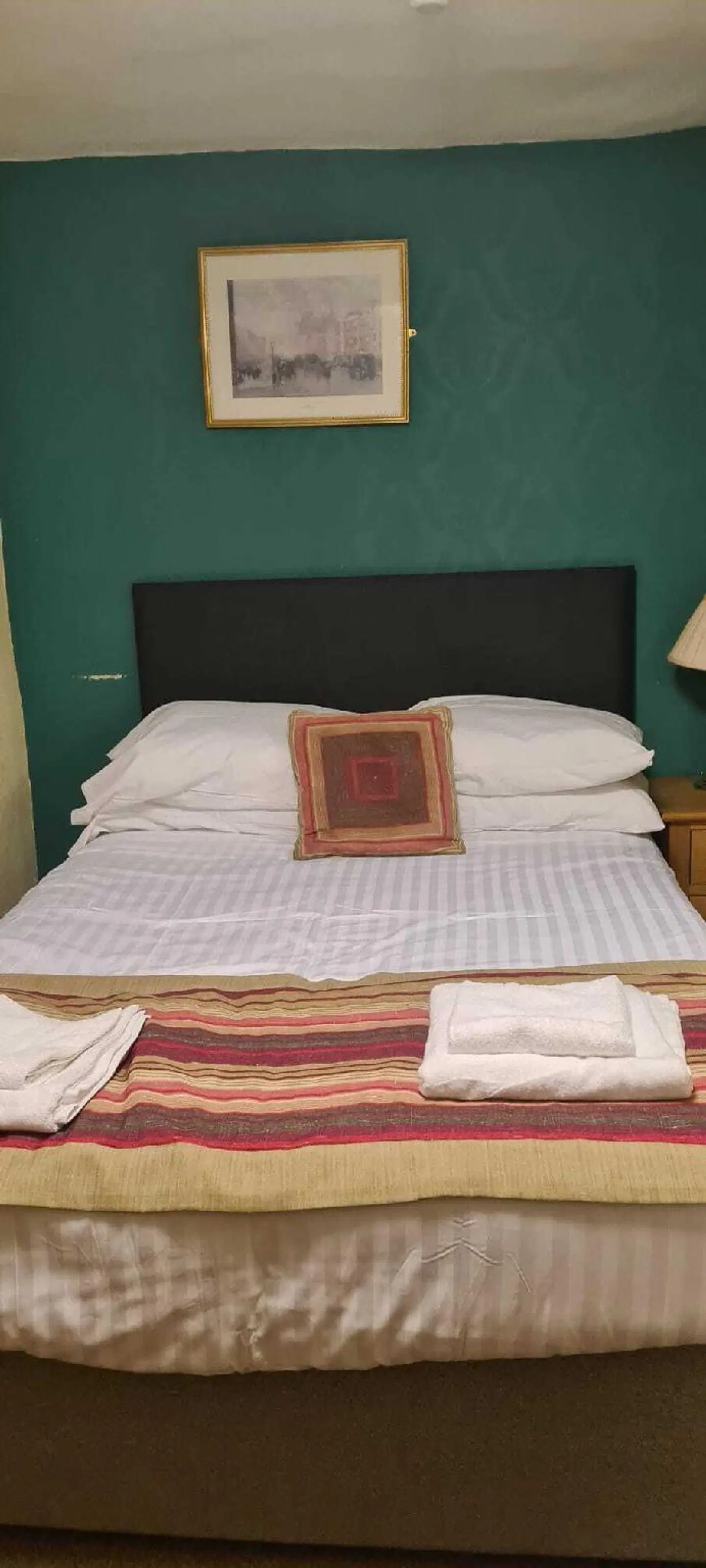 The George & Horn - RelaxInnz ROOM_EXAMPLE