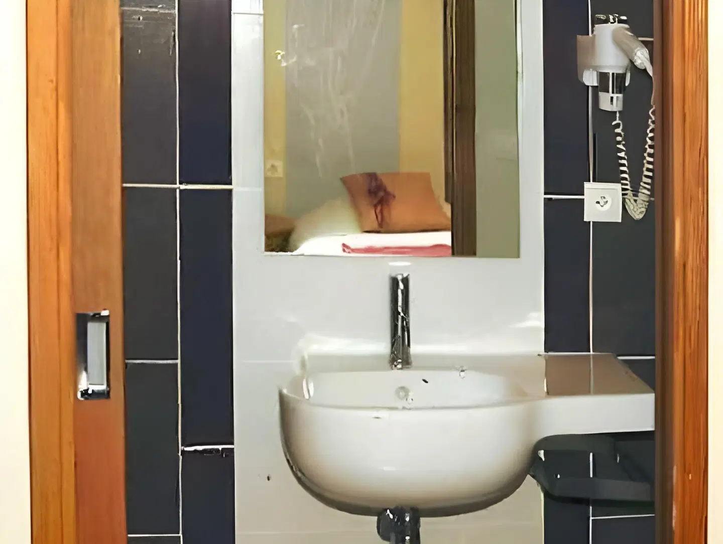 Hotel Agur Deneri BATHROOM