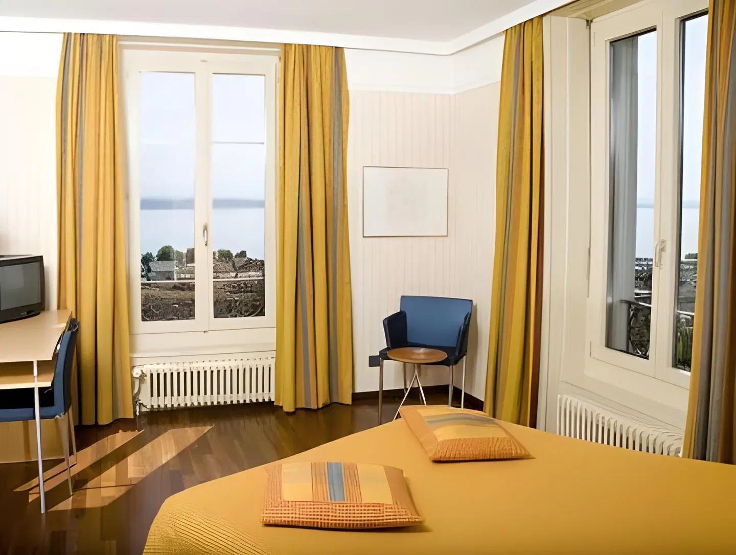 Alpes et Lac ROOM_EXAMPLE