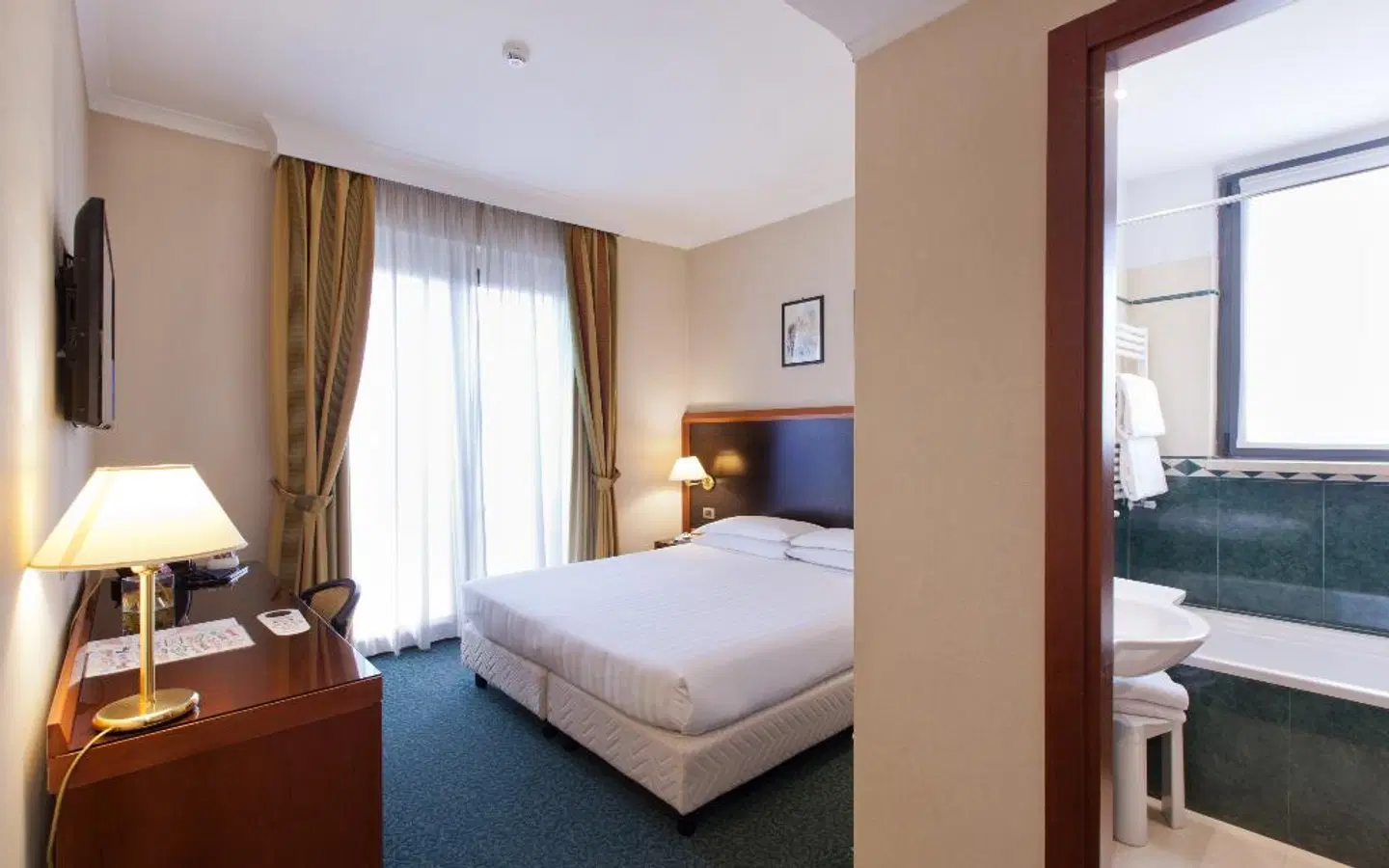 Smooth Hotel Rome West ROOM_EXAMPLE