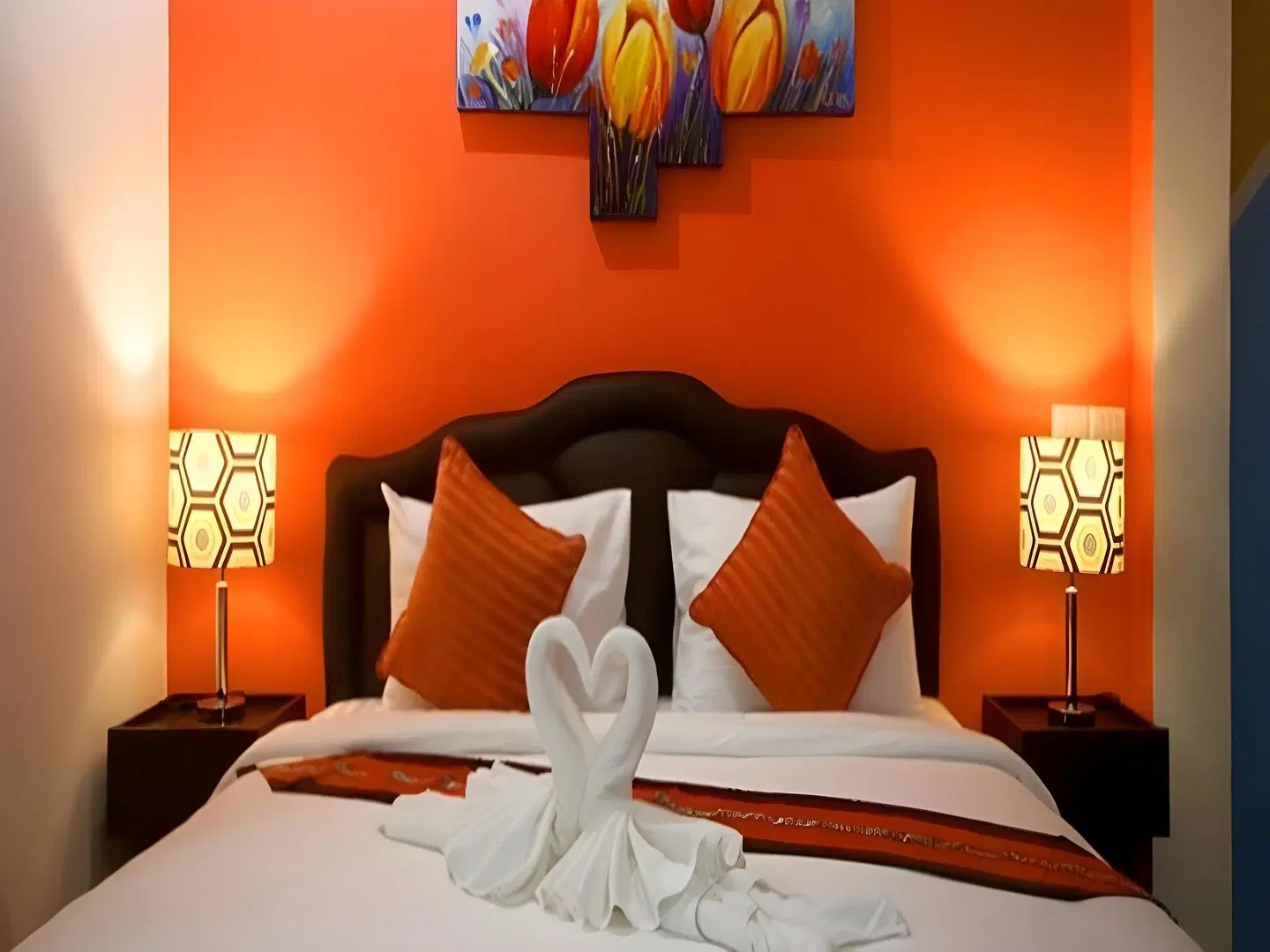 Tulip Inn HEALTH_BEAUTY
