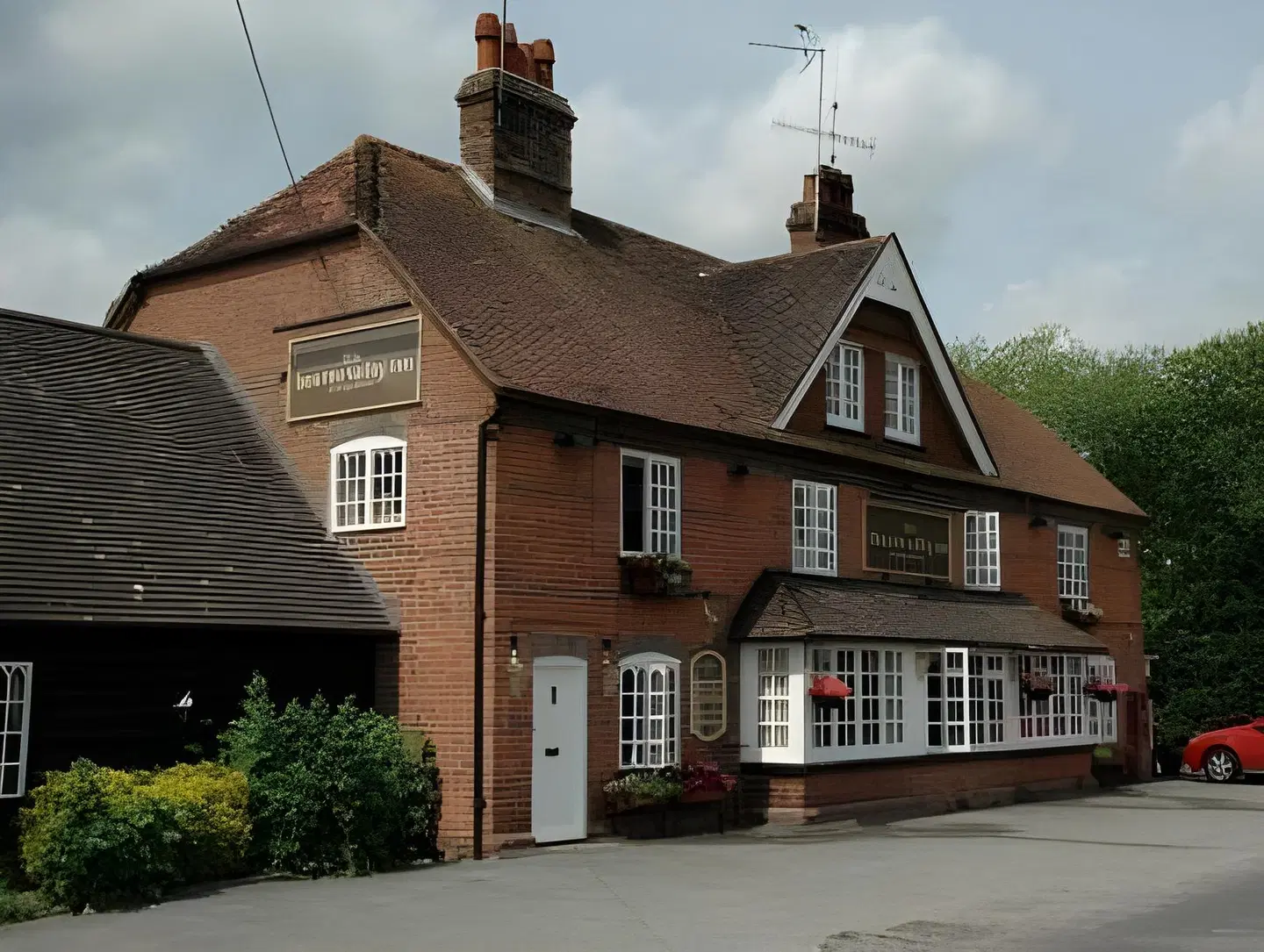 Bourne Valley Inn EXTERIOR