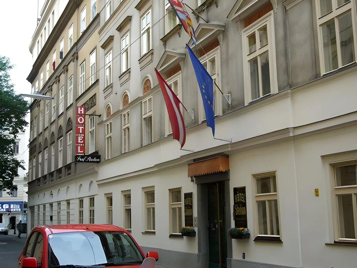 Hotel Graf Stadion EXTERIOR