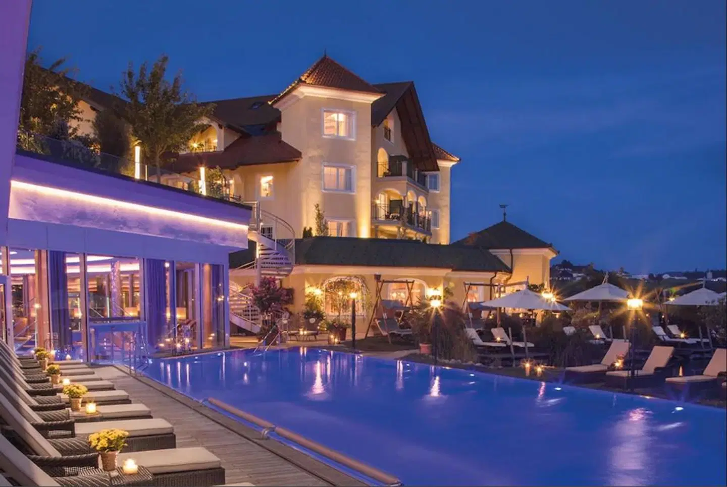 Wellnesshotel Jagdhof OUTDOOR_POOL
