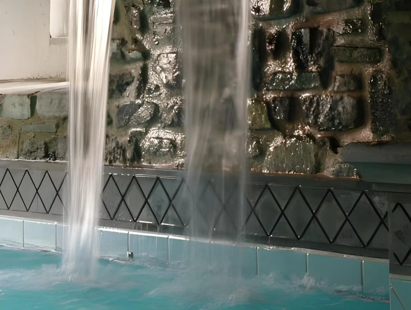 Delle Terme Santa Agnese Hallenbad