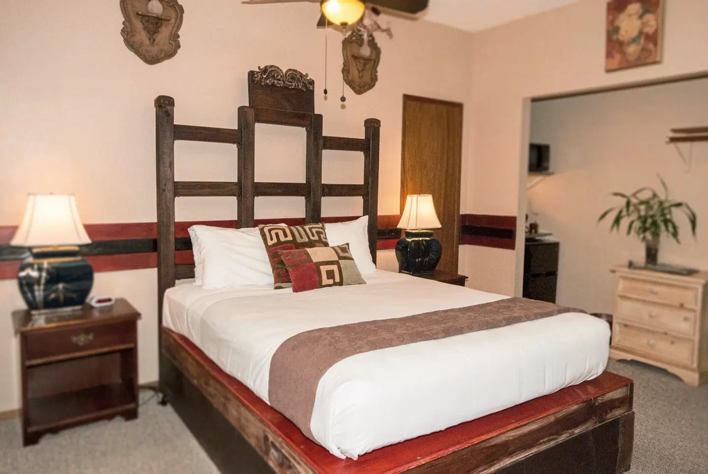 Lokahi Lodge ROOM_EXAMPLE