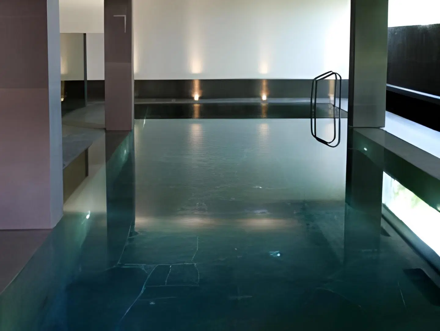 Victoria Palace Hotel Hallenbad