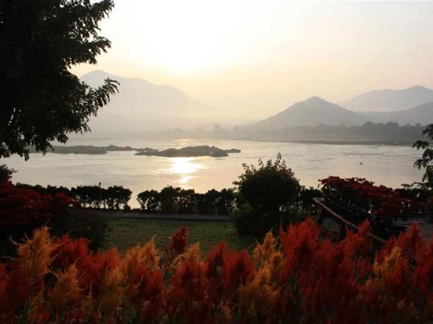 Chiang Khan Hill Resort LANDSCAPE