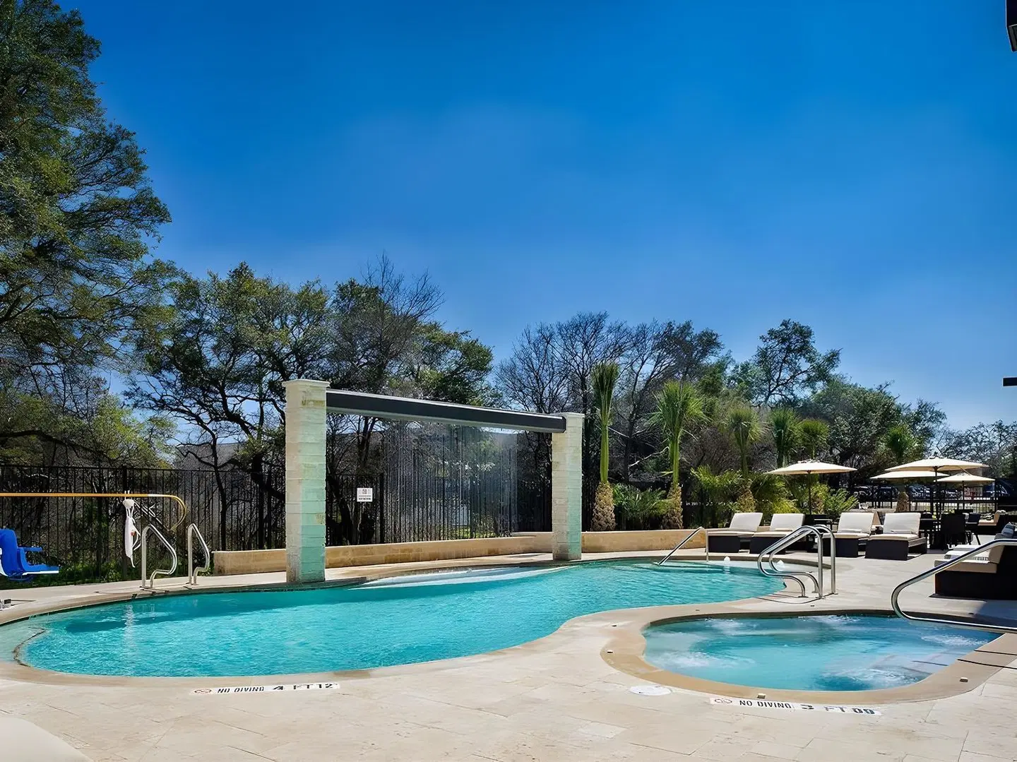 Holiday Inn Express & Suites Austin NW - Arboretum Area by IHG OUTDOOR_POOL