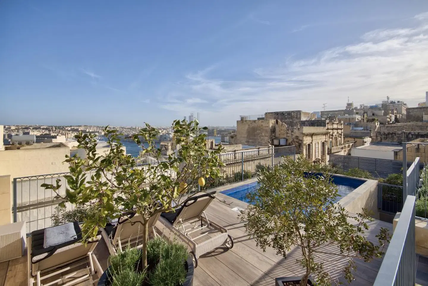 66 Saint Pauls & Spa OUTDOOR_POOL