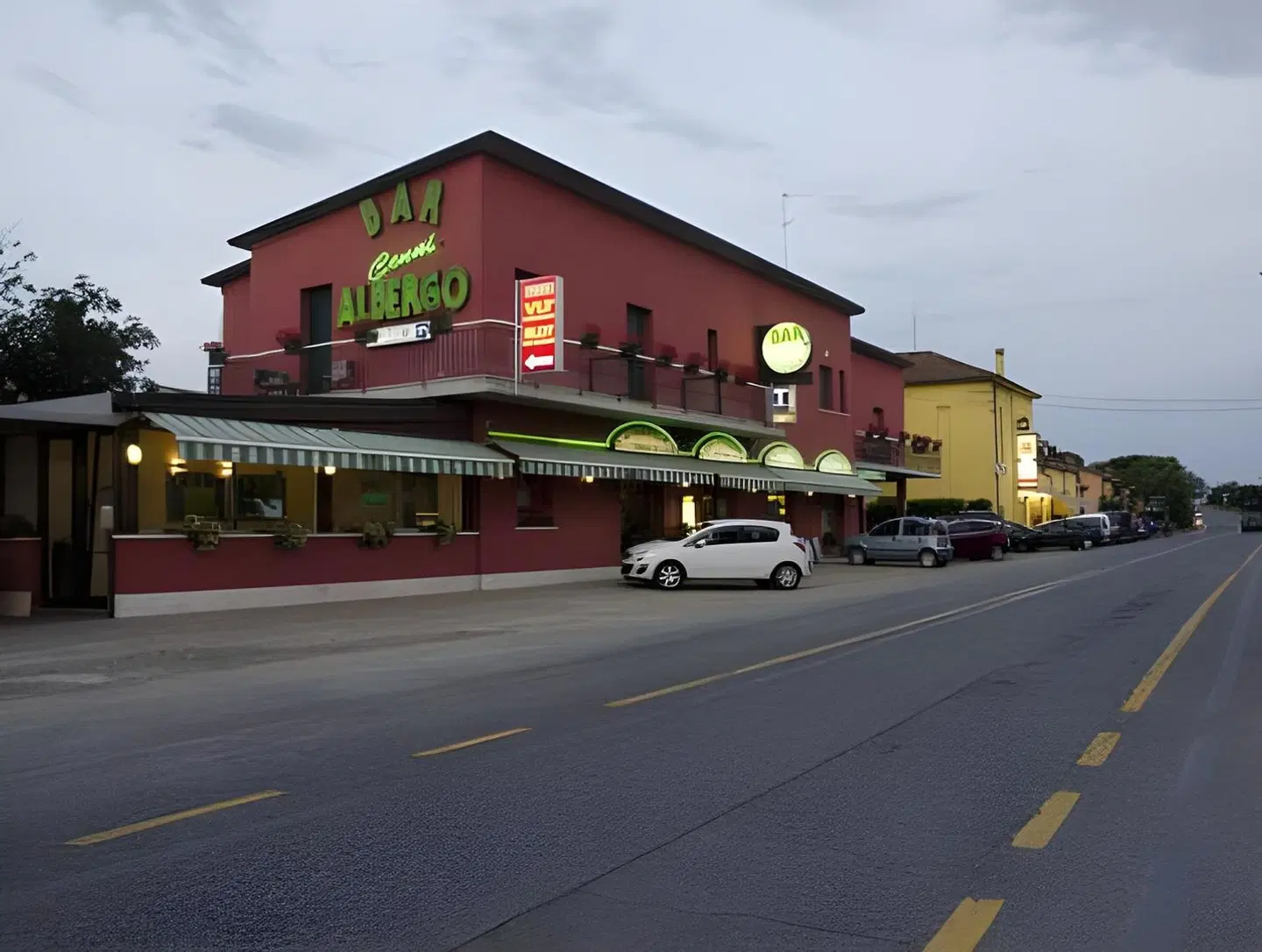 Albergo Cenni EXTERIOR