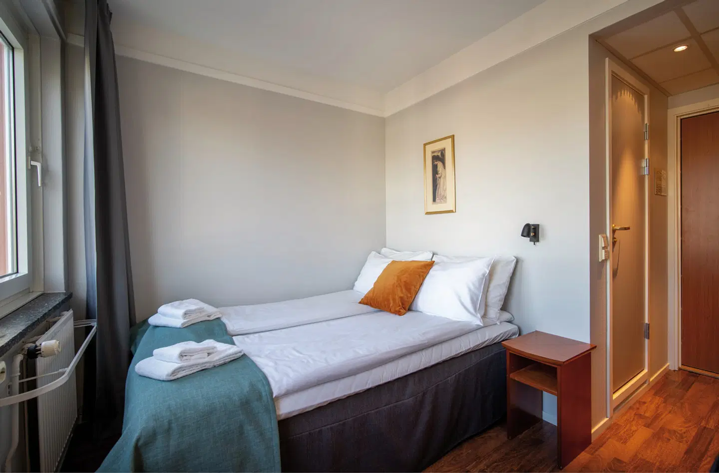 Enter Hotel Amalie ROOM_EXAMPLE