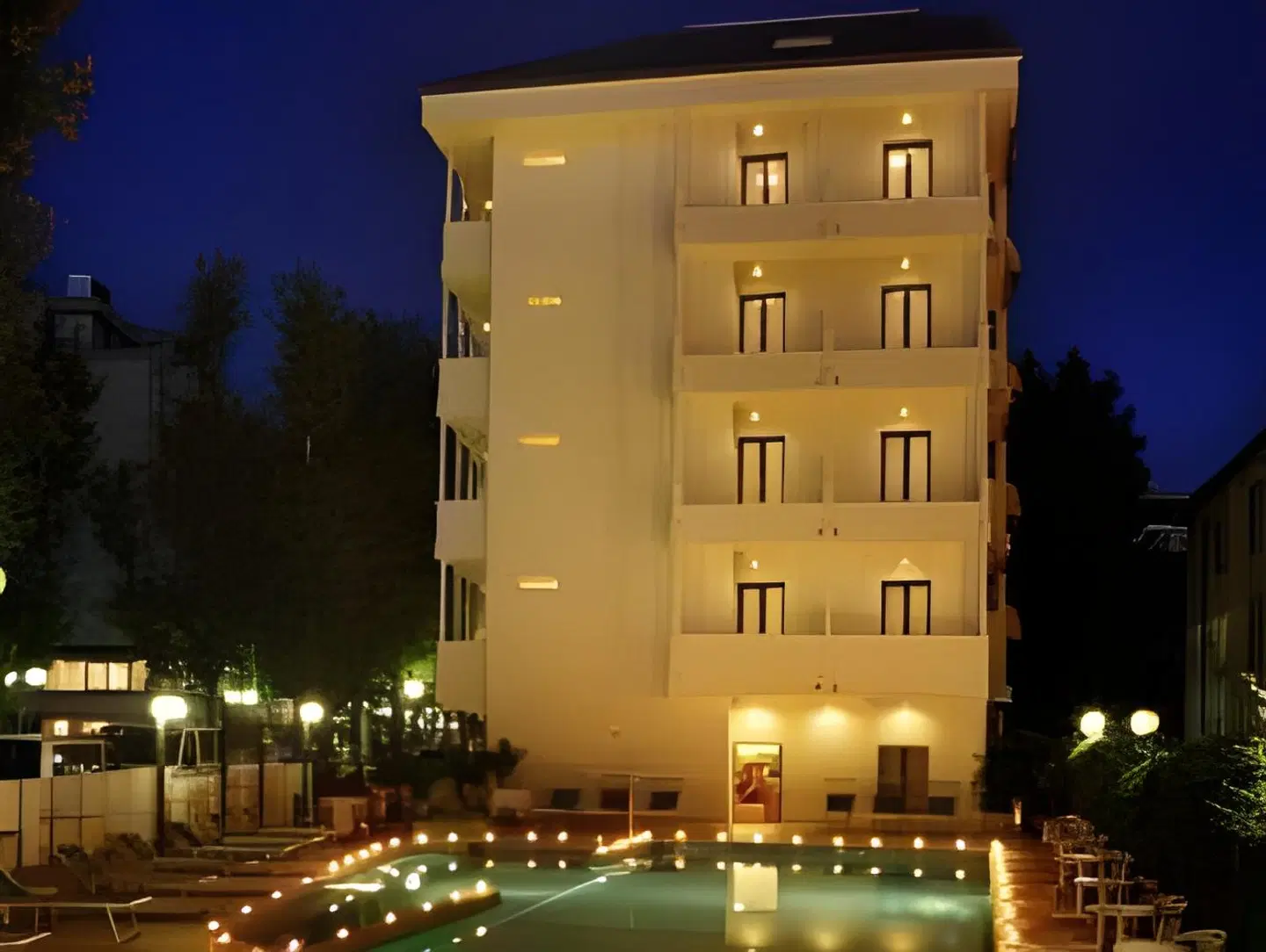 Ines EXTERIOR