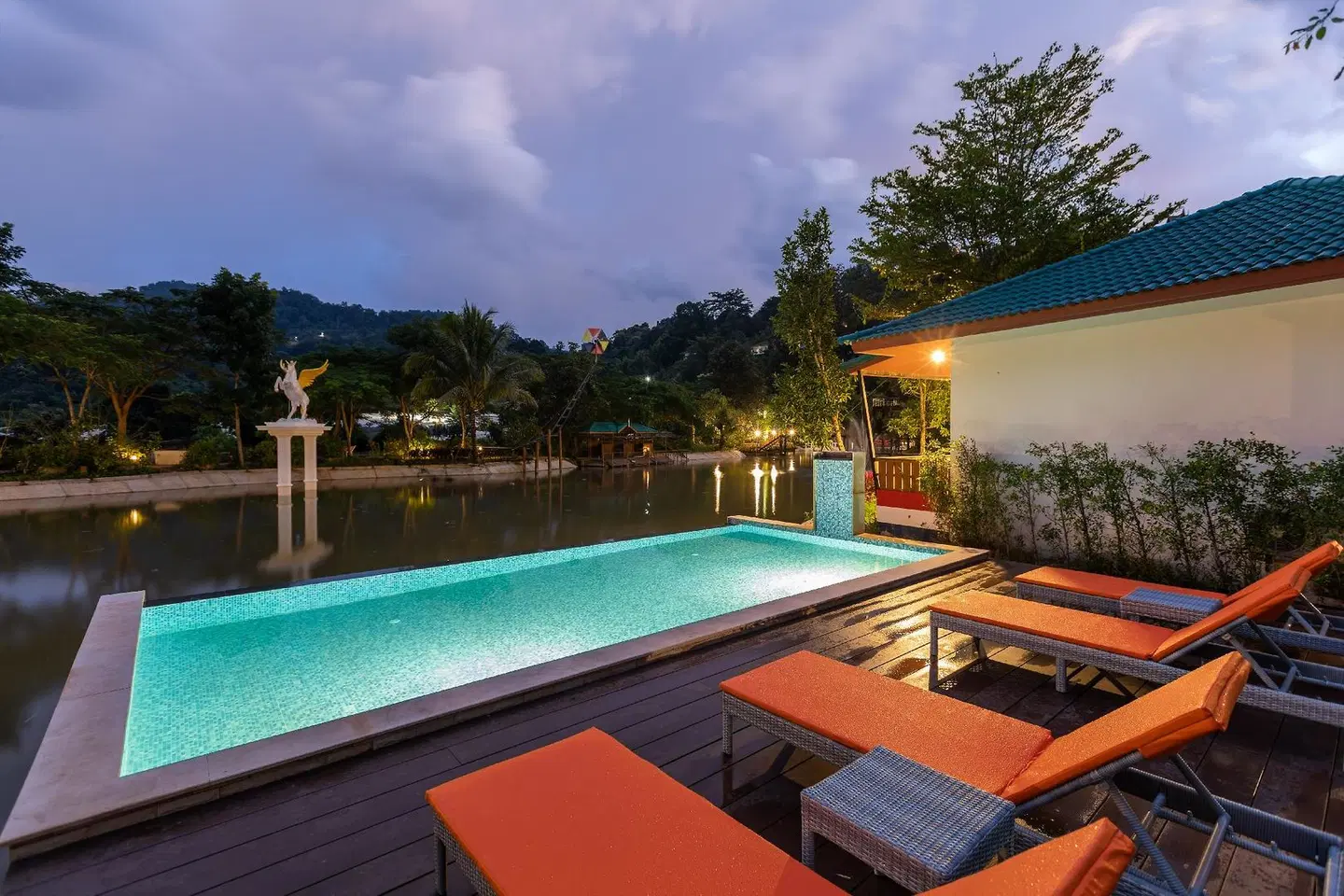 Swankiri Exclusive Farm Resort OUTDOOR_POOL