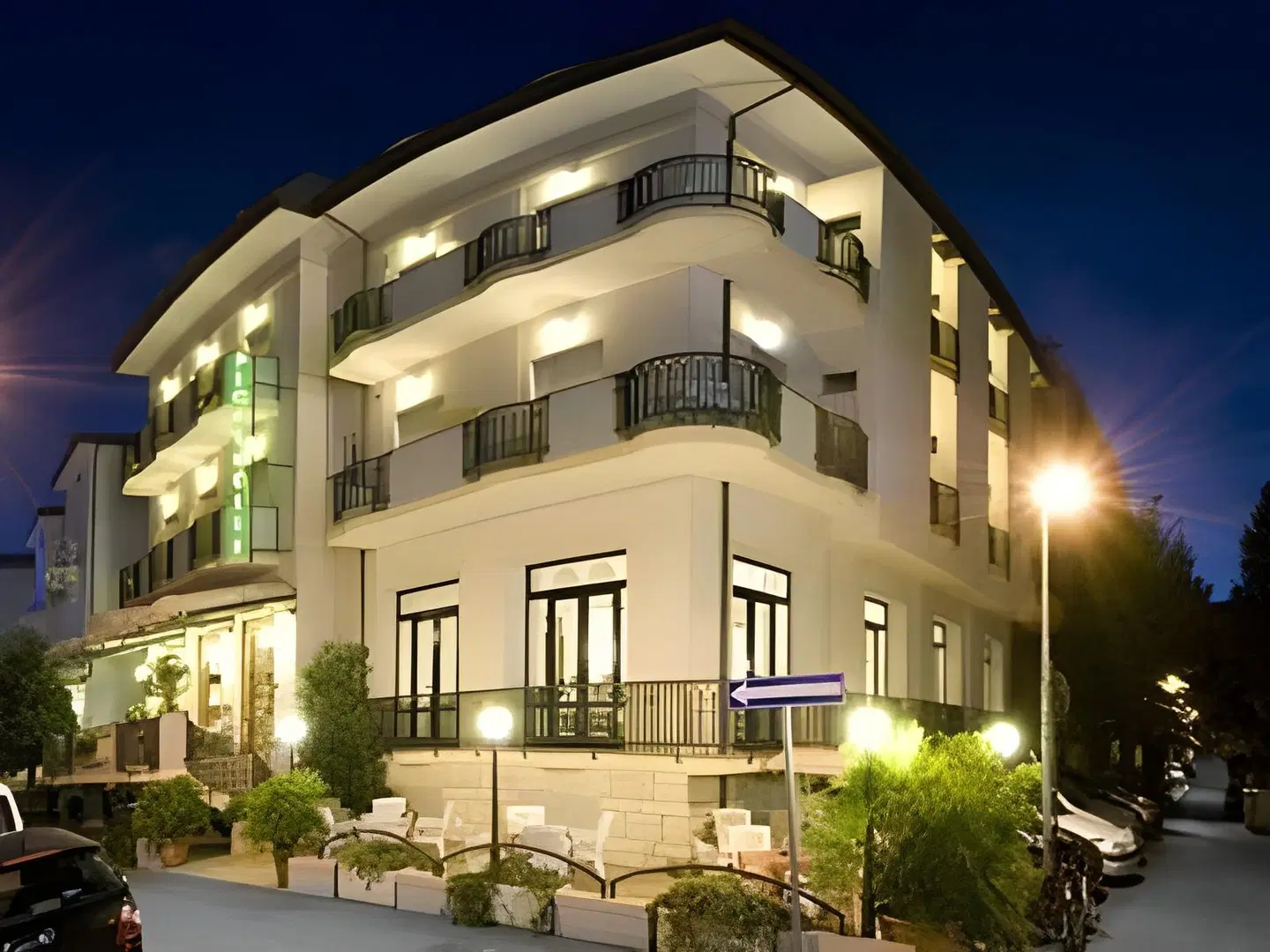 Hotel Piccinelli EXTERIOR