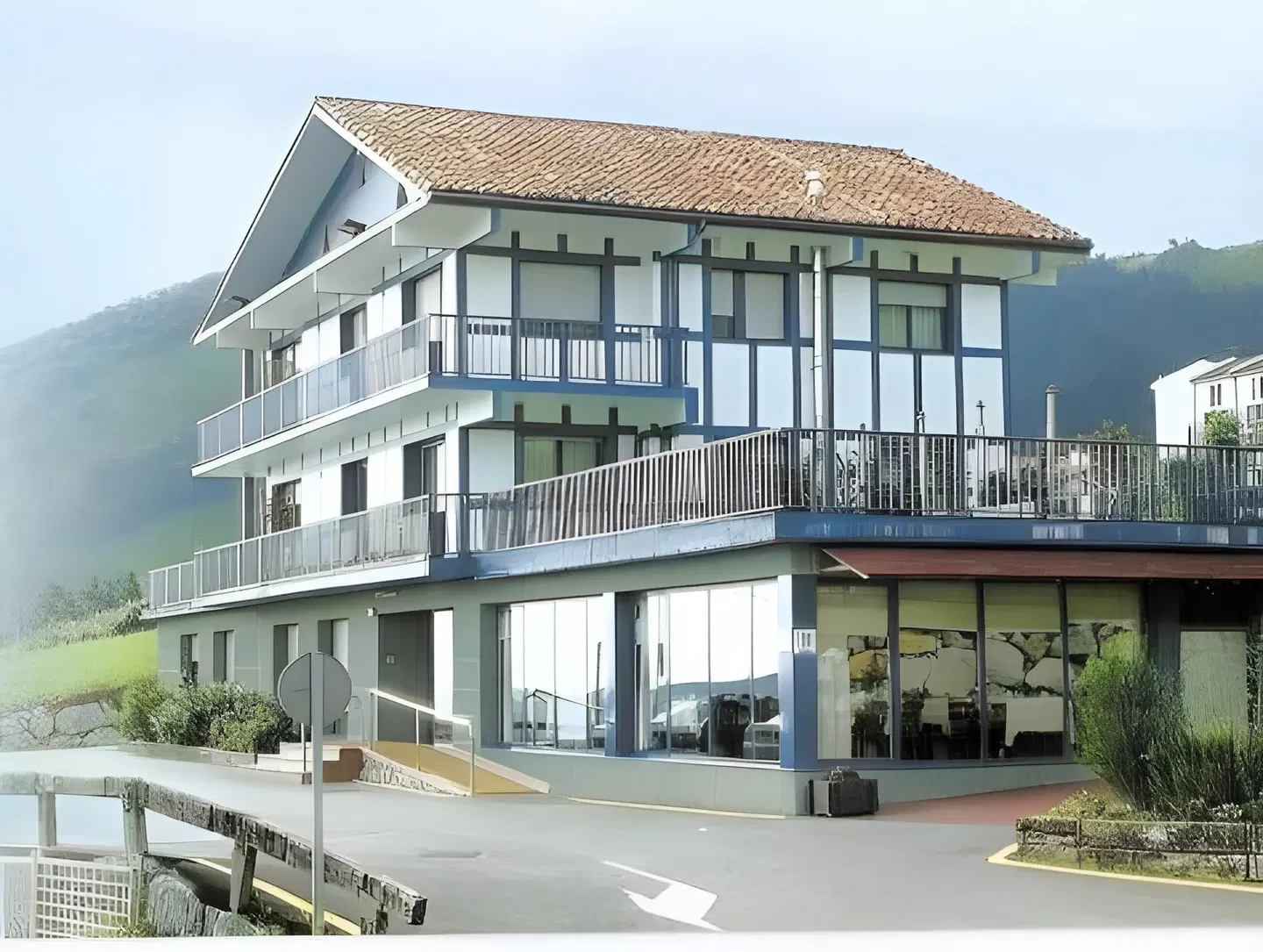 Kanala Hotel EXTERIOR