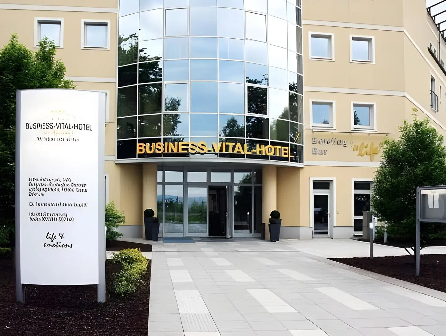 Business-Vital-Hotel EXTERIOR