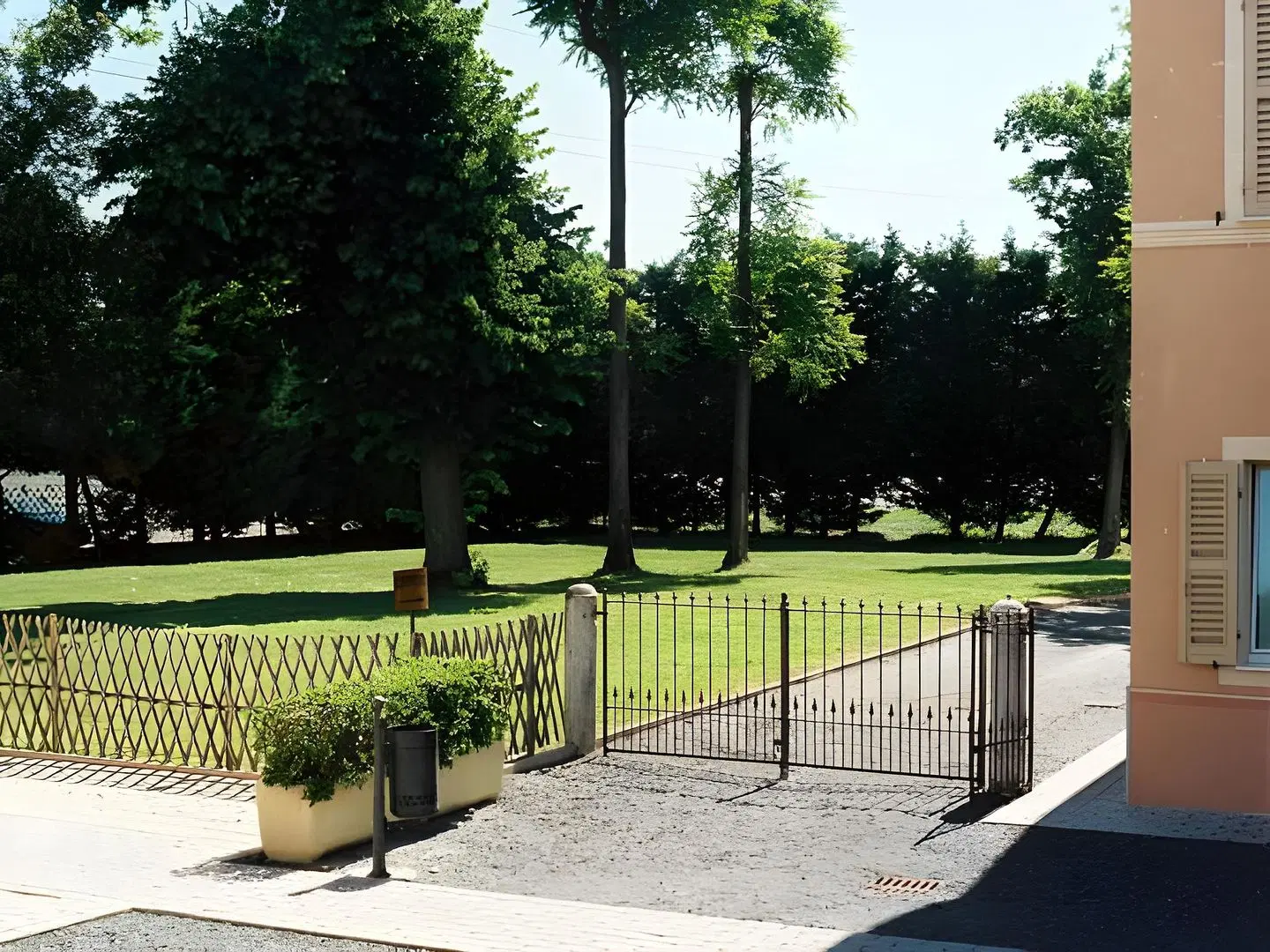 Villa Meli Lupi - Residenze Temporanee Garten