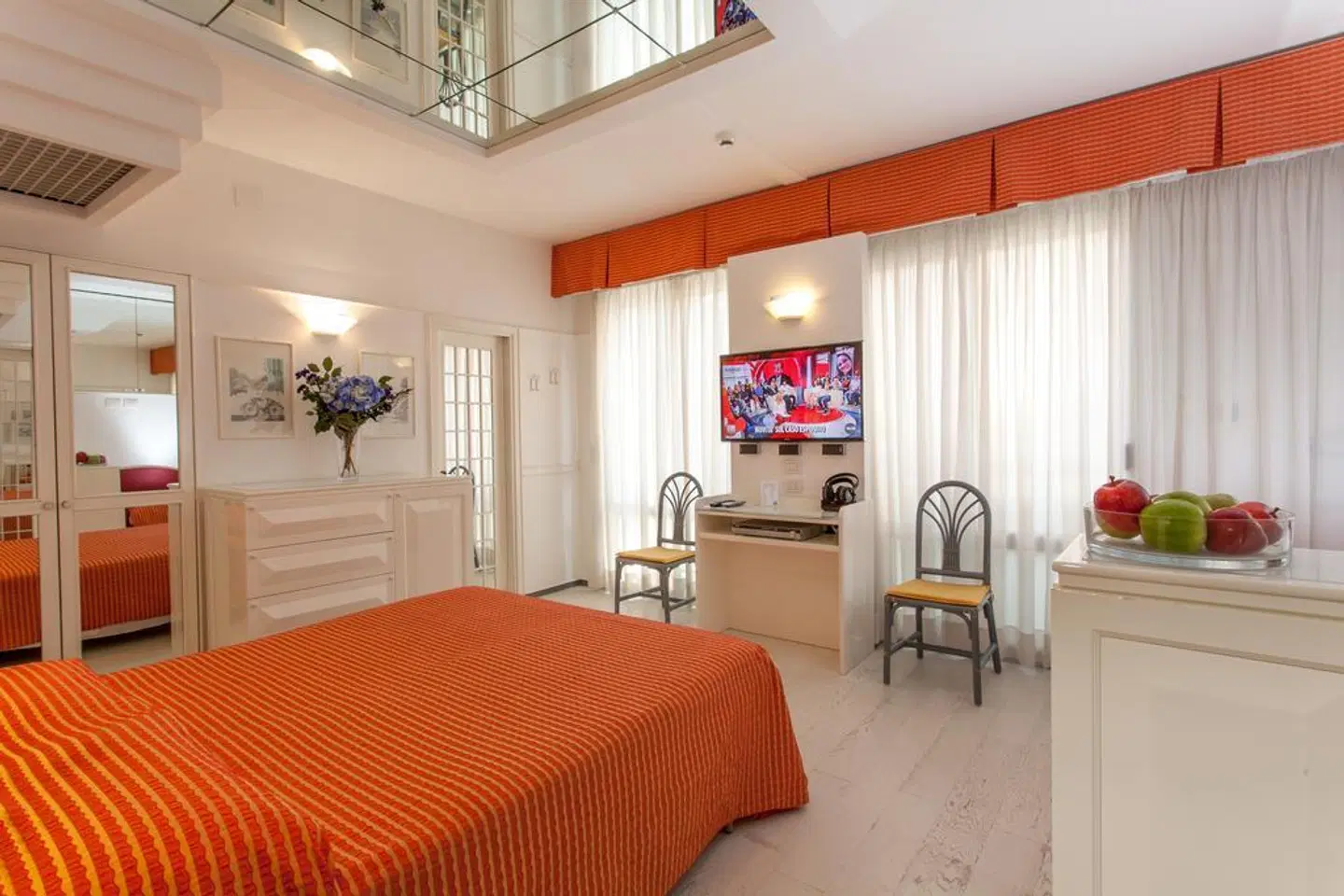 Diamond ROOM_EXAMPLE