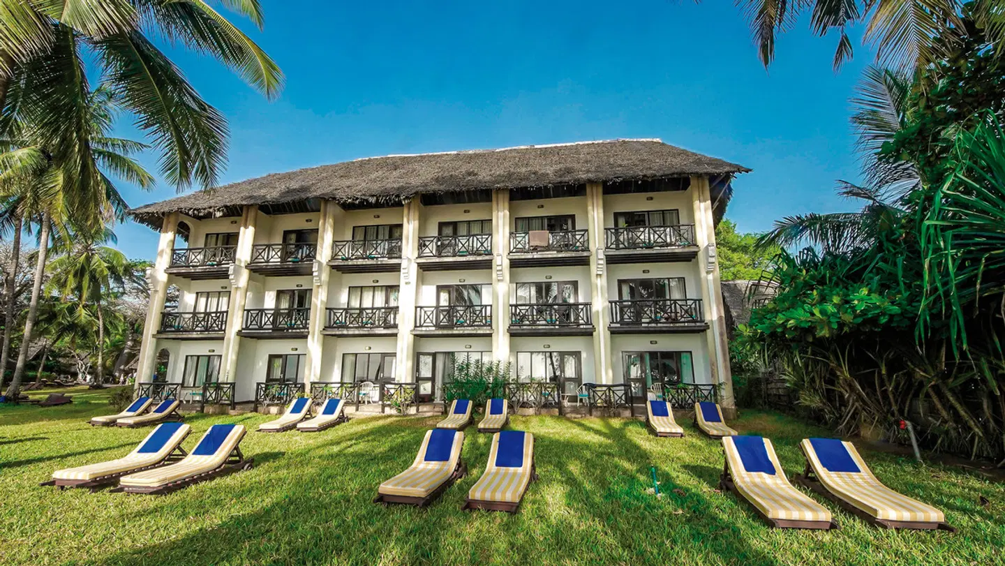 Papillon Lagoon Reef SPORTS_AND_LEISURE