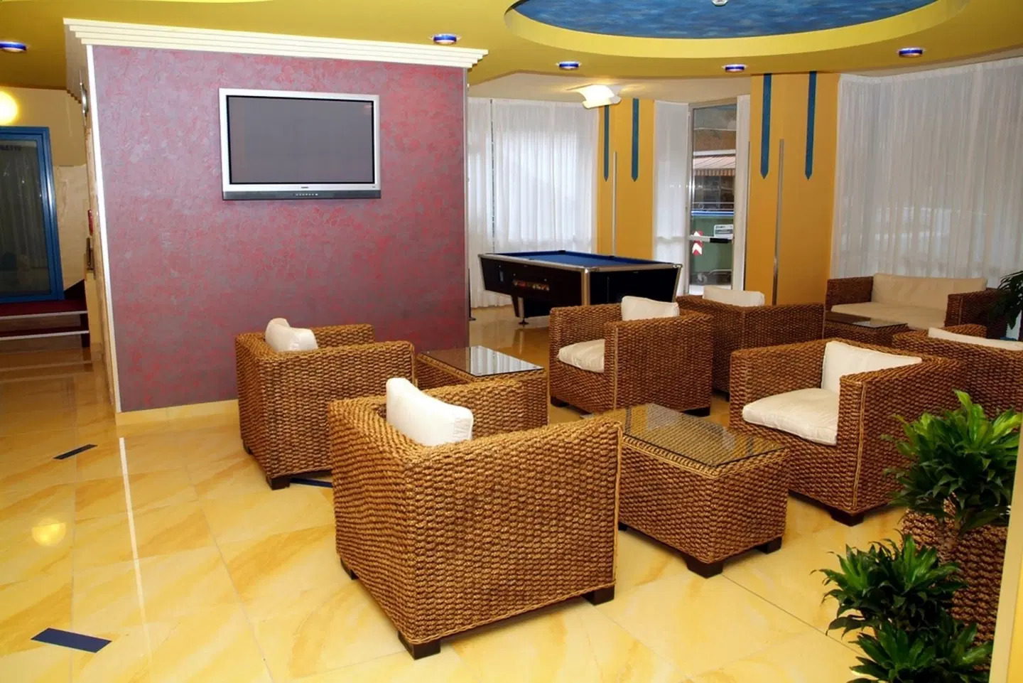 Senior LOUNGE_LOBBY