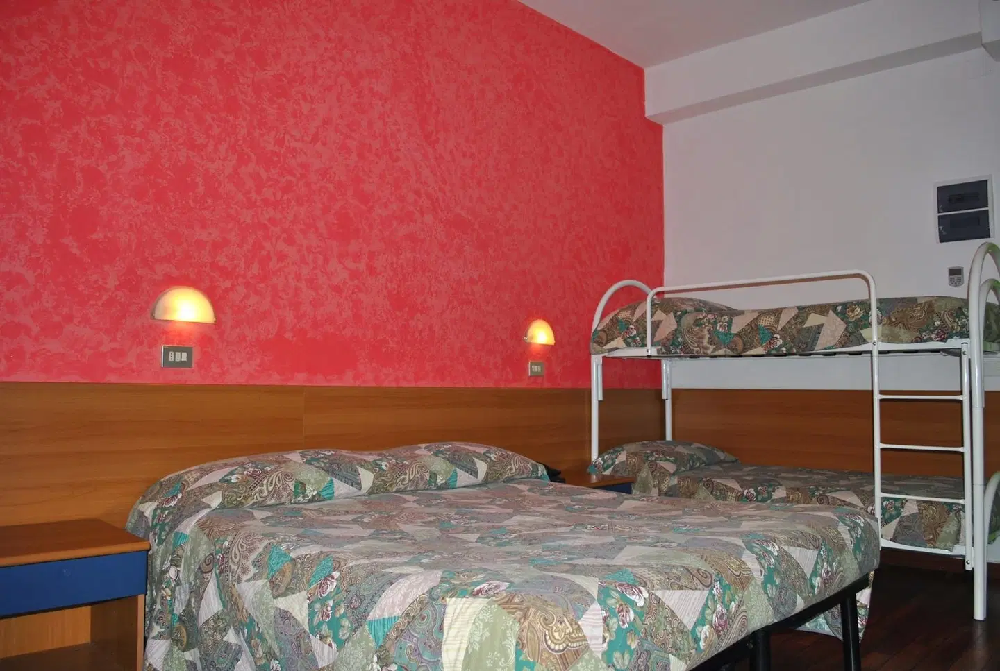 Senior ROOM_EXAMPLE