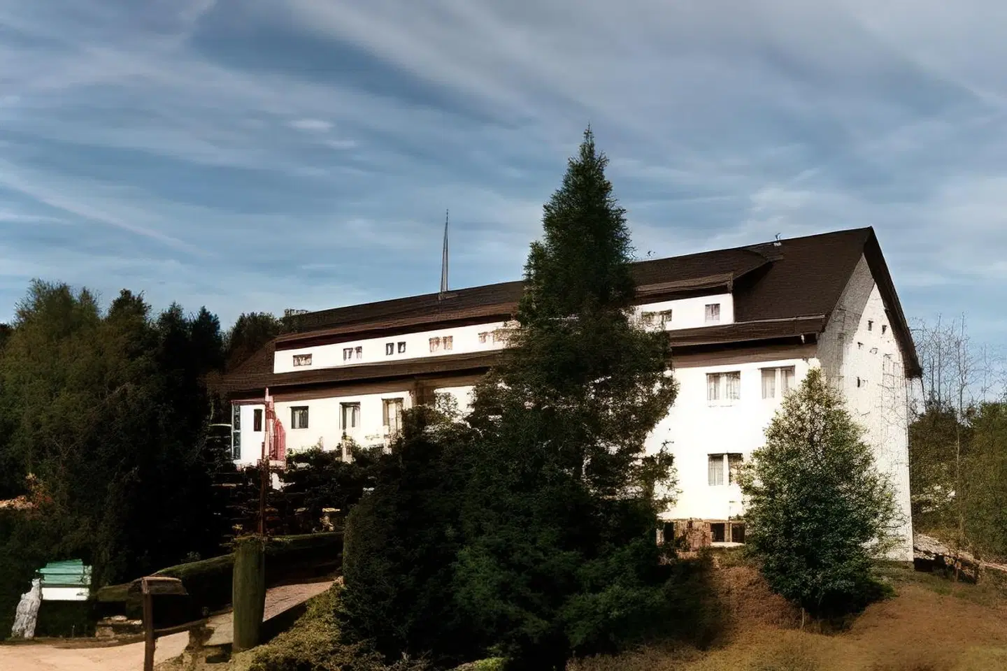 Tambach EXTERIOR