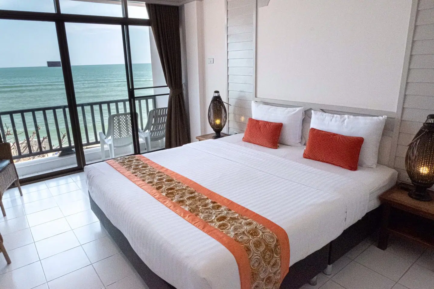 White Sand Beach Hotel ROOM_EXAMPLE