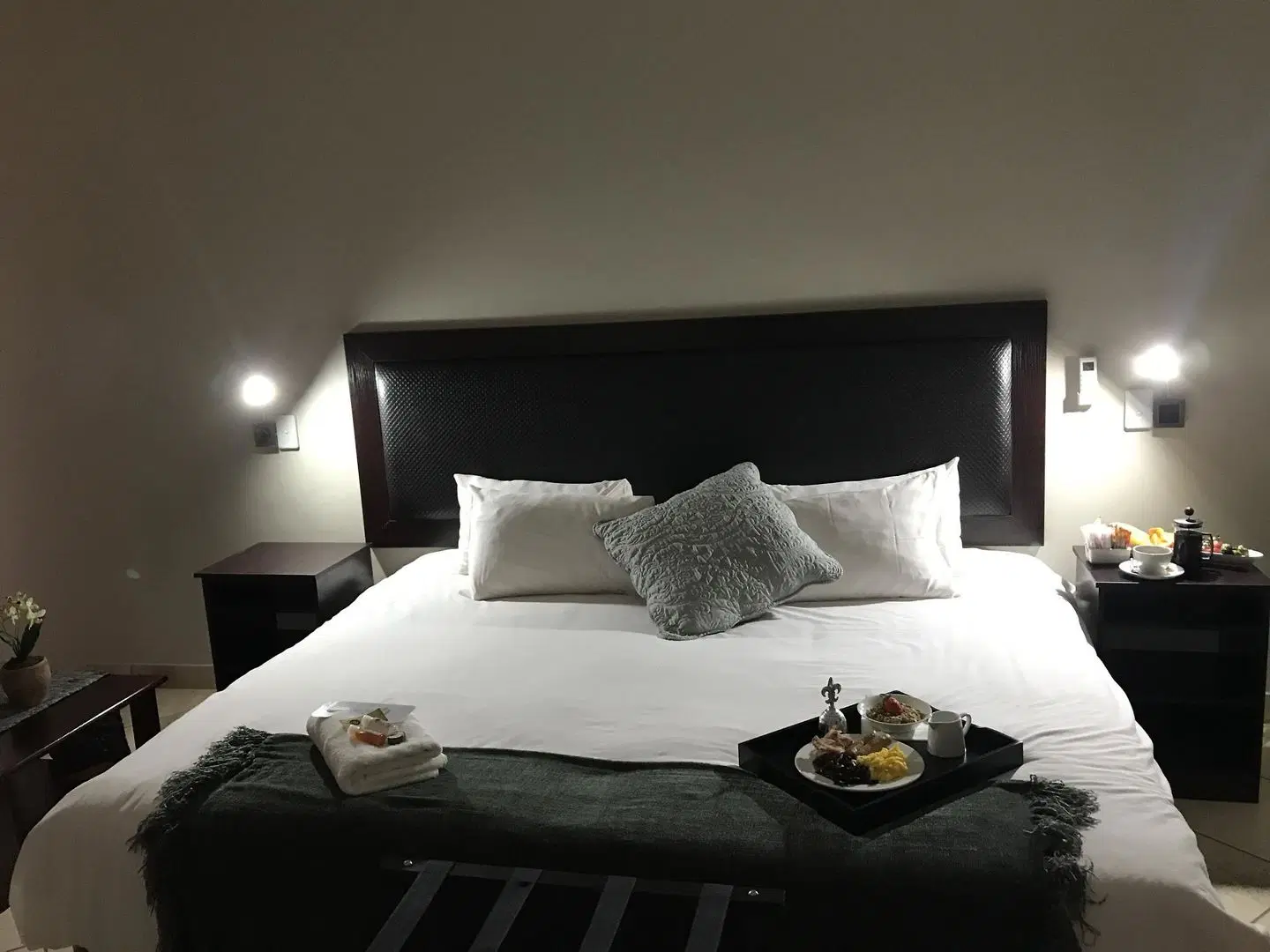 Manor Hills Guest Lodge ROOM_EXAMPLE