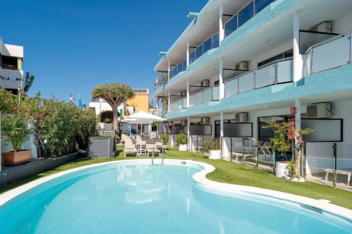 Apartamentos Don Palomón OUTDOOR_POOL