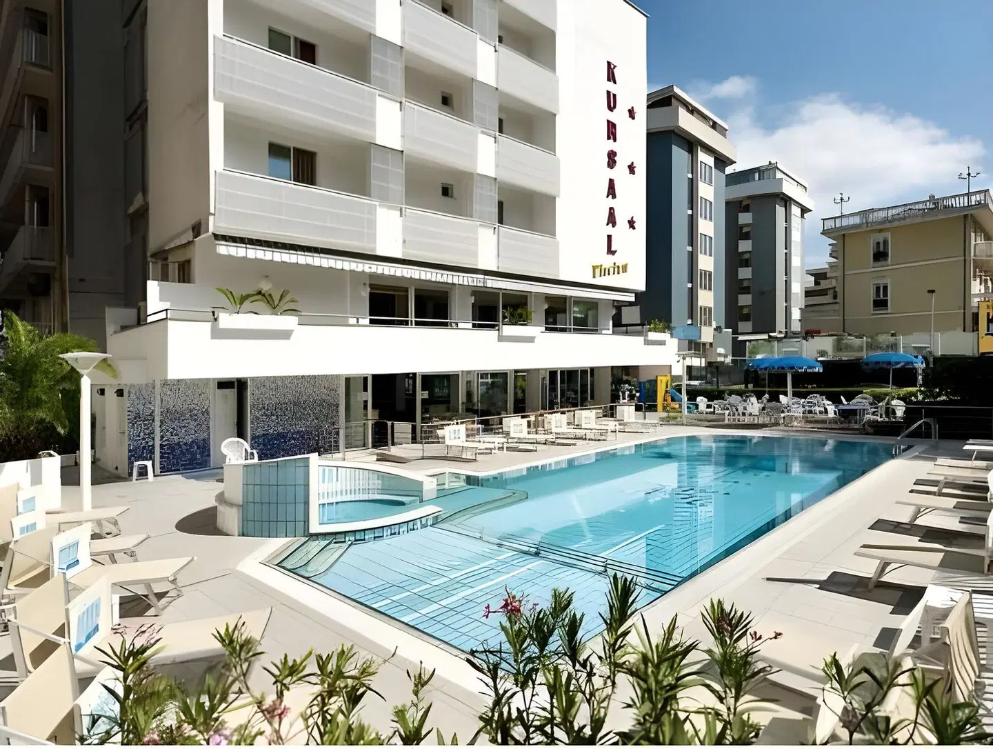 Kursaal OUTDOOR_POOL