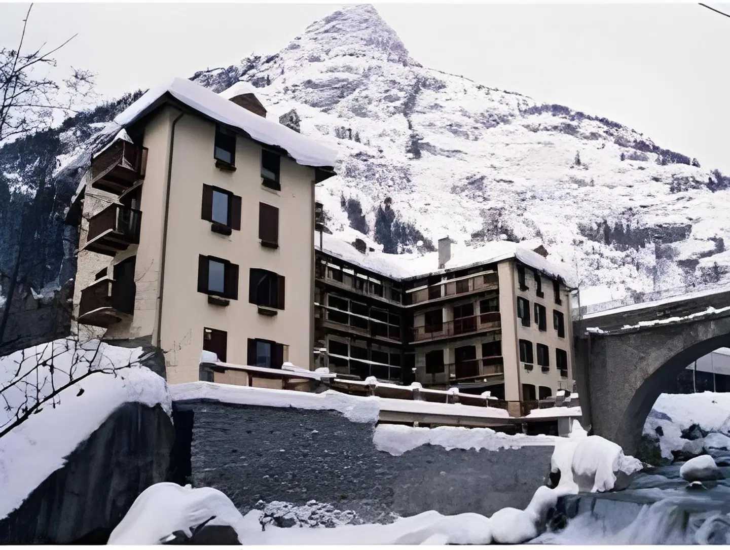 Tavernier EXTERIOR