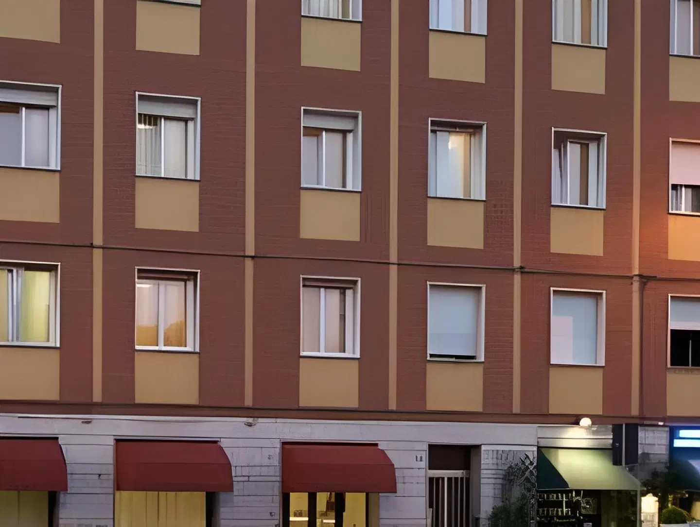 Roma MODEL_IMPRESSION