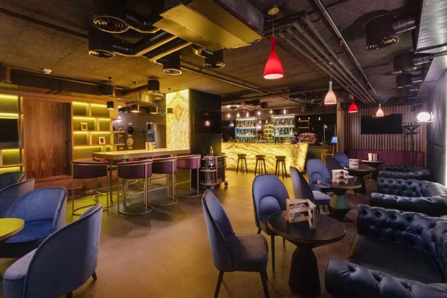 DoubleTree by Hilton Hotel Cluj - City Plaza BAR